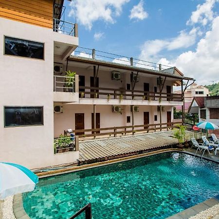Patong Baan Veerakit Hotel מראה חיצוני תמונה