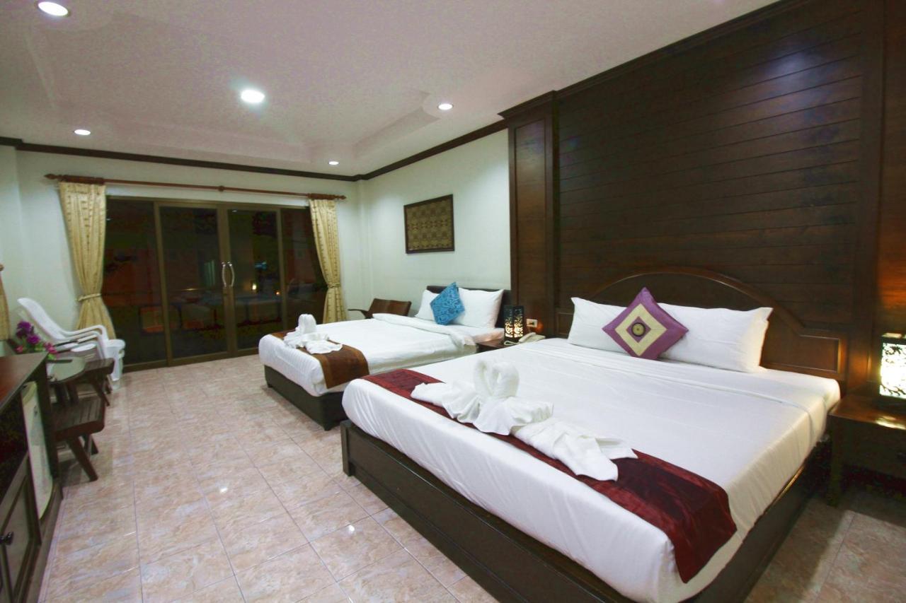 Patong Baan Veerakit Hotel מראה חיצוני תמונה