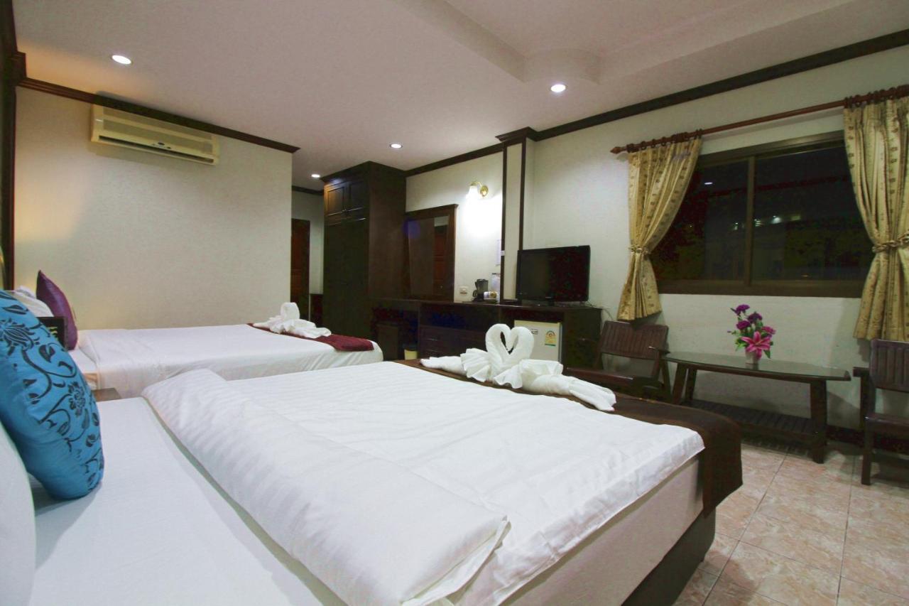 Patong Baan Veerakit Hotel מראה חיצוני תמונה